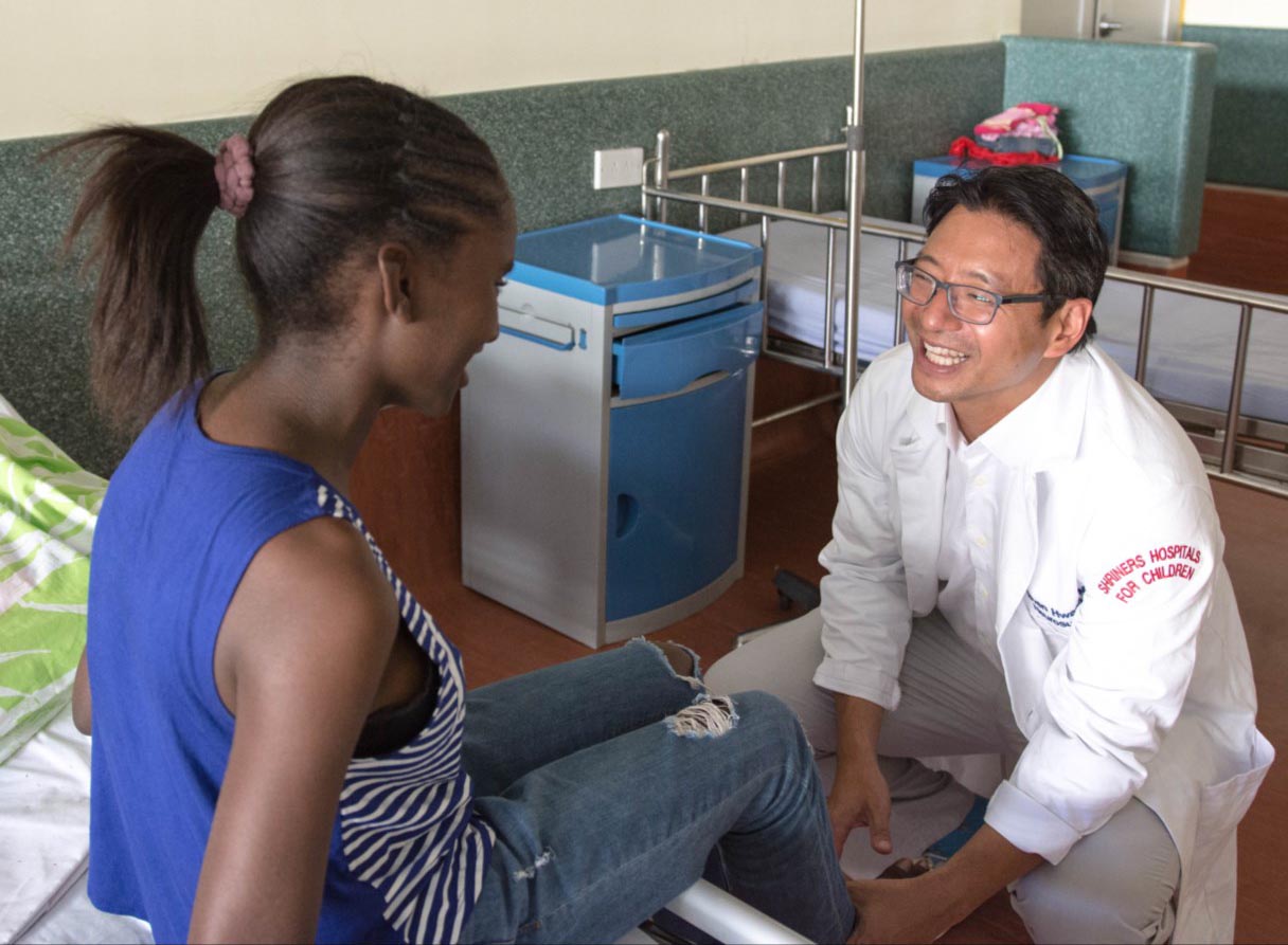 Dr. Hwang greeting and reassuring patient prior to her surgery