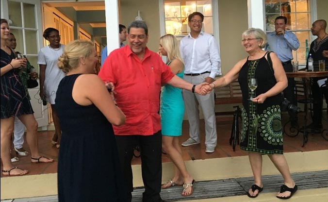 WPP Walking Tall The WPP team was welcomed for an evening reception at the Prime Minister’s home.